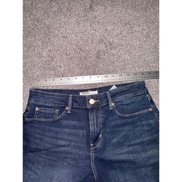Levi's‎ Women's Dark Blue Jean Shorts - Picture 6 of 10